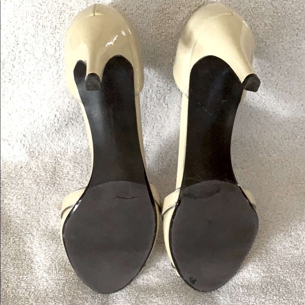 High heels - Picture 3 of 4